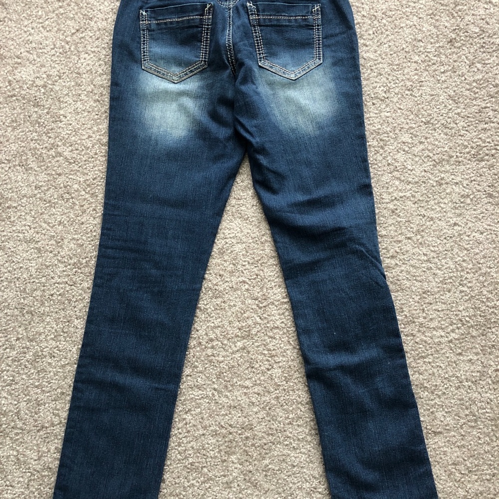 Different Pants - Picture 9 of 16